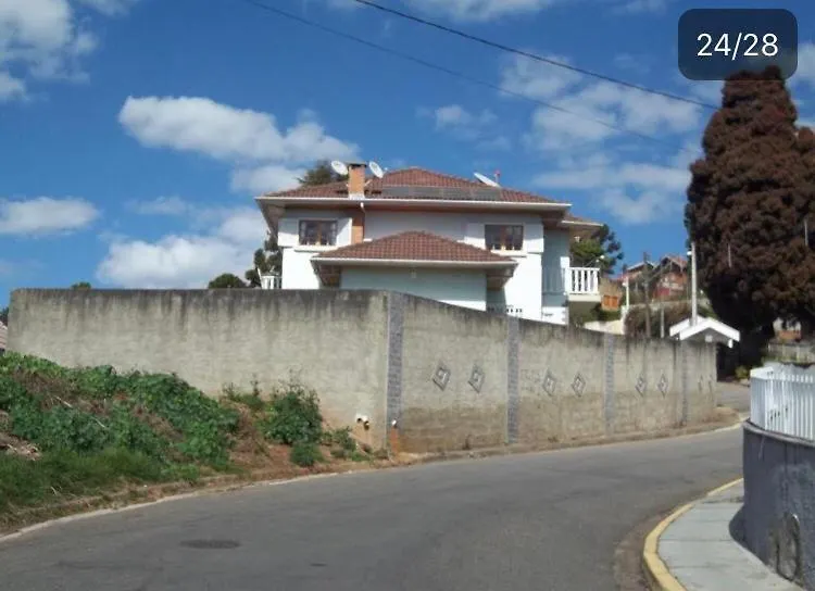 Suites Aconchego Em Campos Campos do Jordão Casa de hóspedes