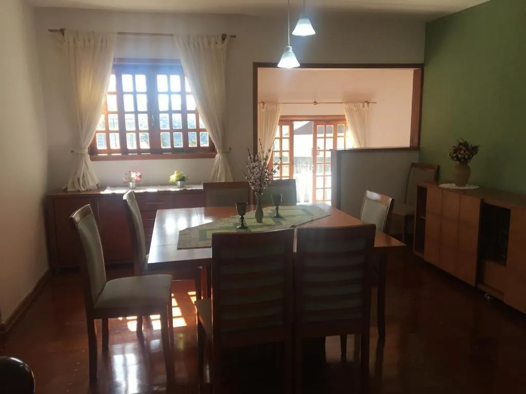 Suites Aconchego Em Campos Campos do Jordão 0*,  Brazília